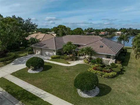 7570 Links Court Sarasota FL 34243