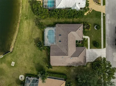 7570 Links Court Sarasota FL 34243