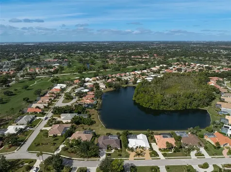 7570 Links Court Sarasota FL 34243