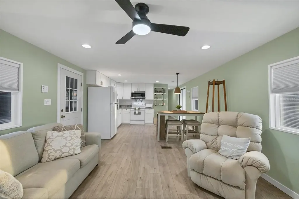 1891 Englewood Road Englewood FL 34223