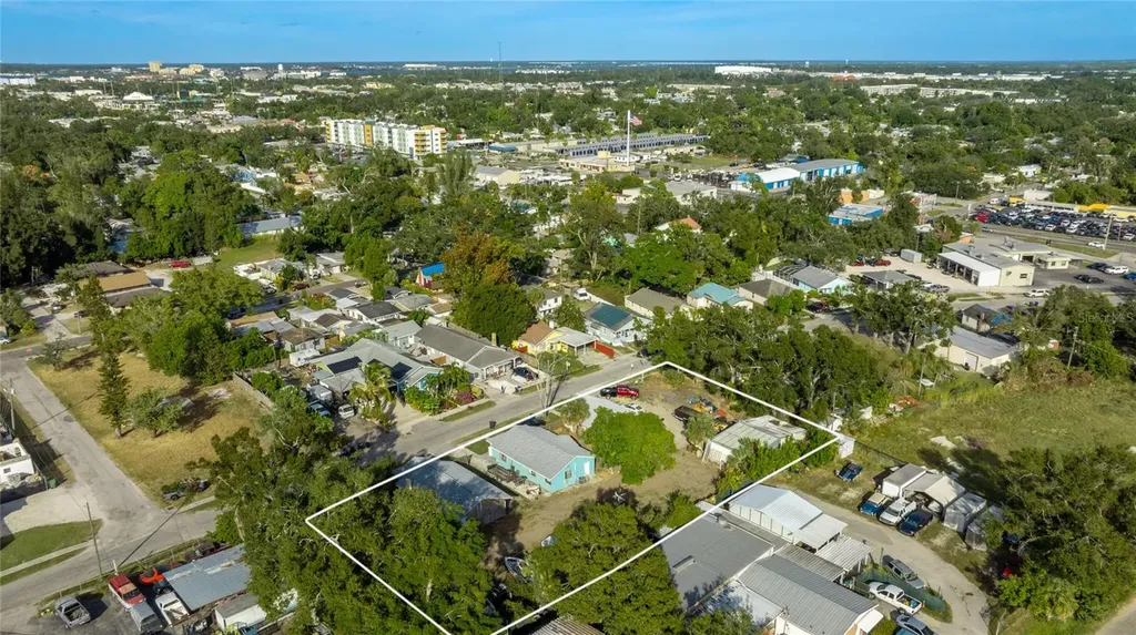 1201, 1119, 1115 27th Avenue W Bradenton FL 34205