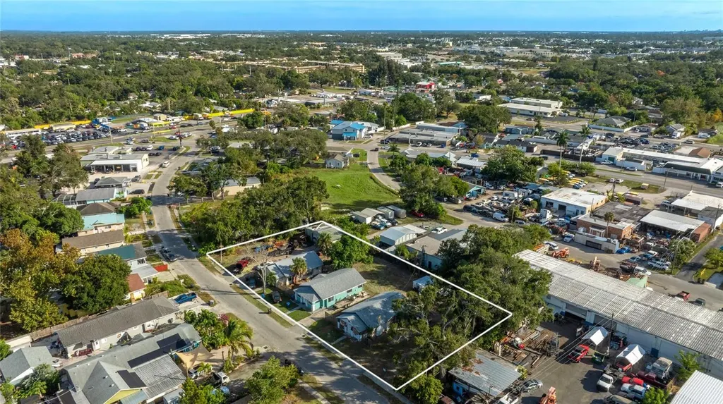 1201, 1119, 1115 27th Avenue W Bradenton FL 34205