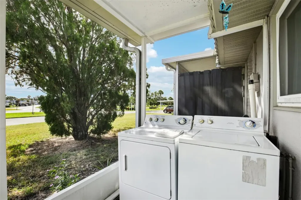 201 Kings Boulevard Sun City Center FL 33573