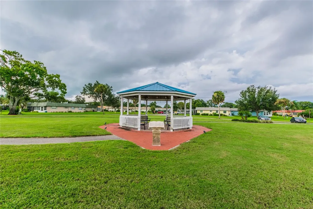 201 Kings Boulevard Sun City Center FL 33573