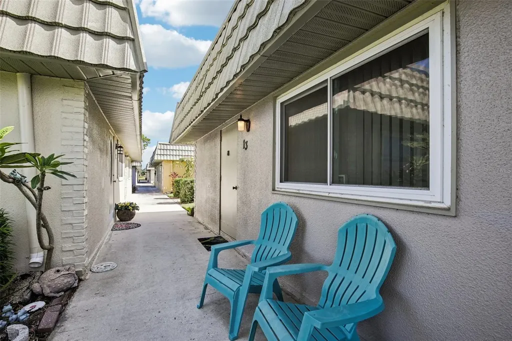 201 Kings Boulevard Sun City Center FL 33573