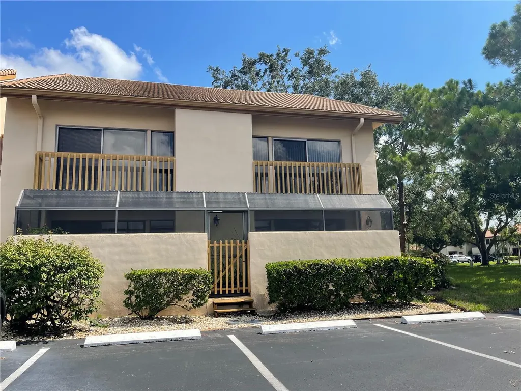 3097 Willow Green Sarasota FL 34235