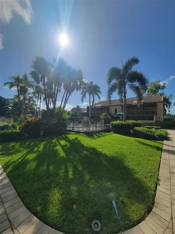 3097 Willow Green Sarasota FL 34235