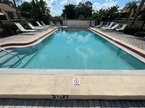 3097 Willow Green Sarasota FL 34235