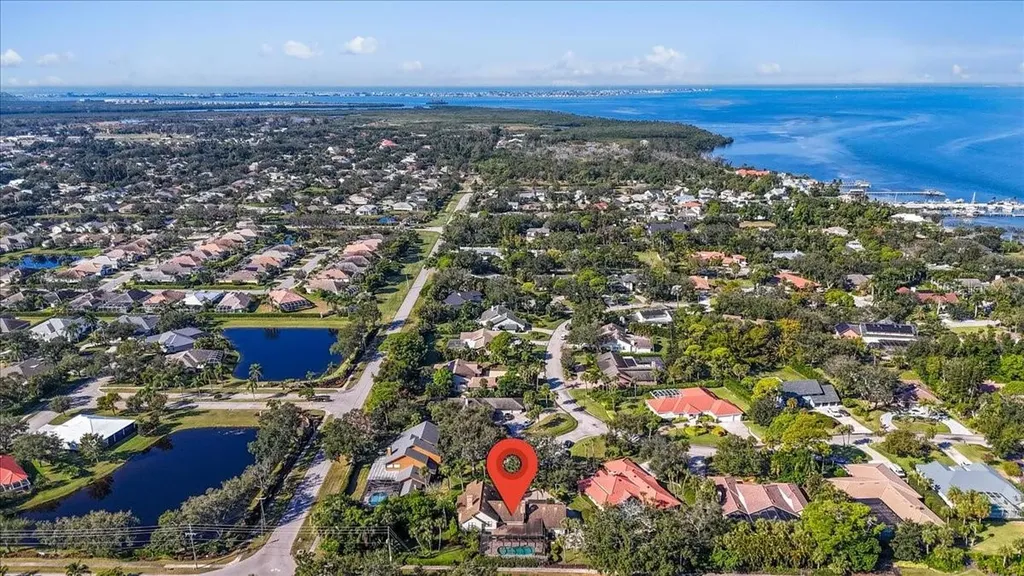 2383 Landings Circle Bradenton FL 34209