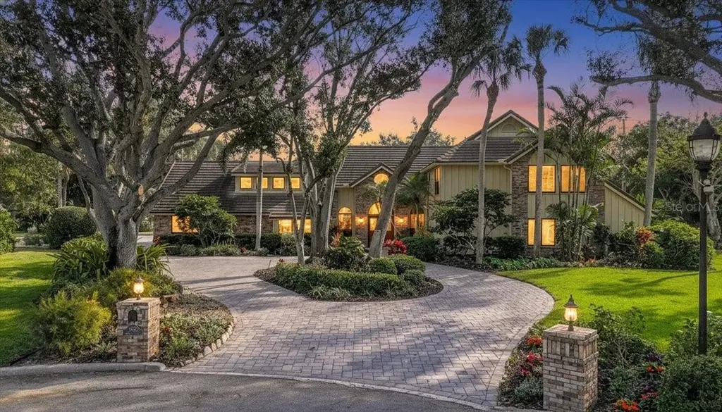 2383 Landings Circle Bradenton FL 34209