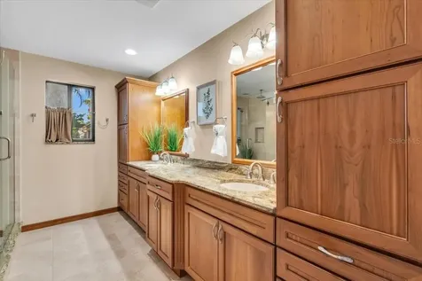 2383 Landings Circle Bradenton FL 34209