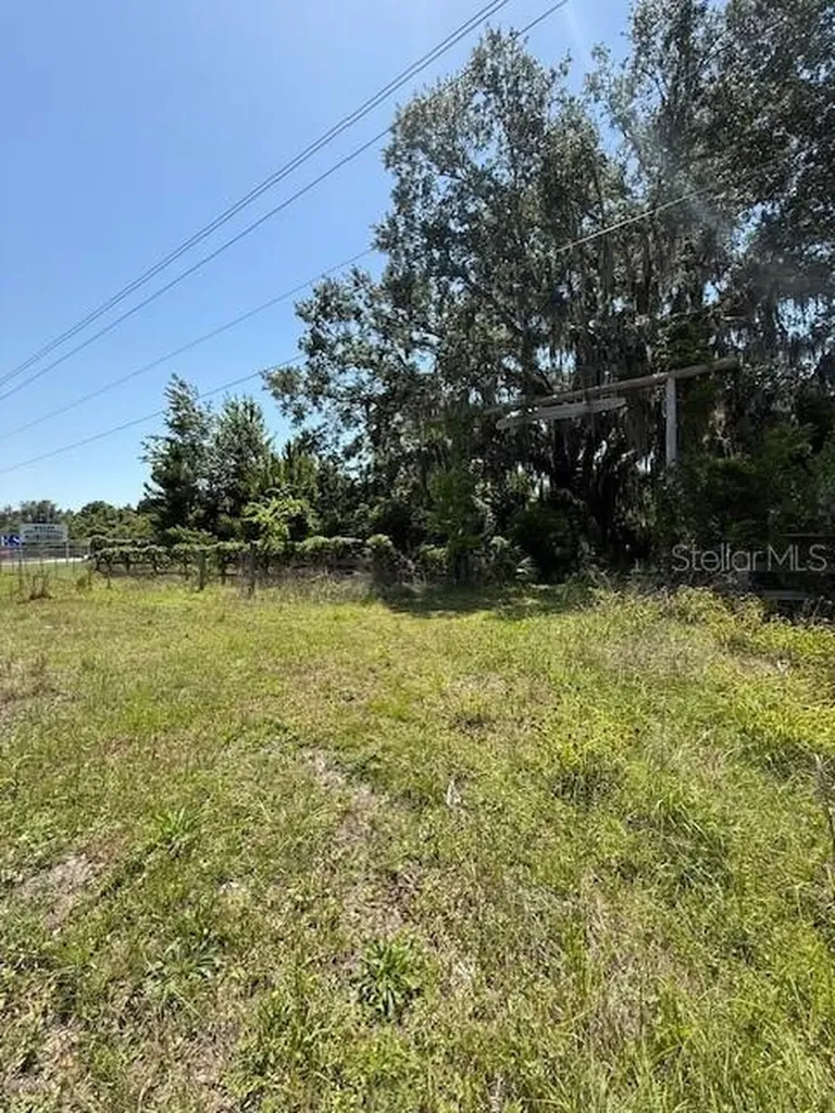 17918 NE Us Highway 301 Waldo FL 32694