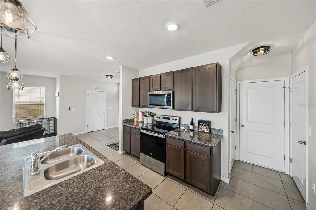 10951 Penny Gale Loop San Antonio FL 33576