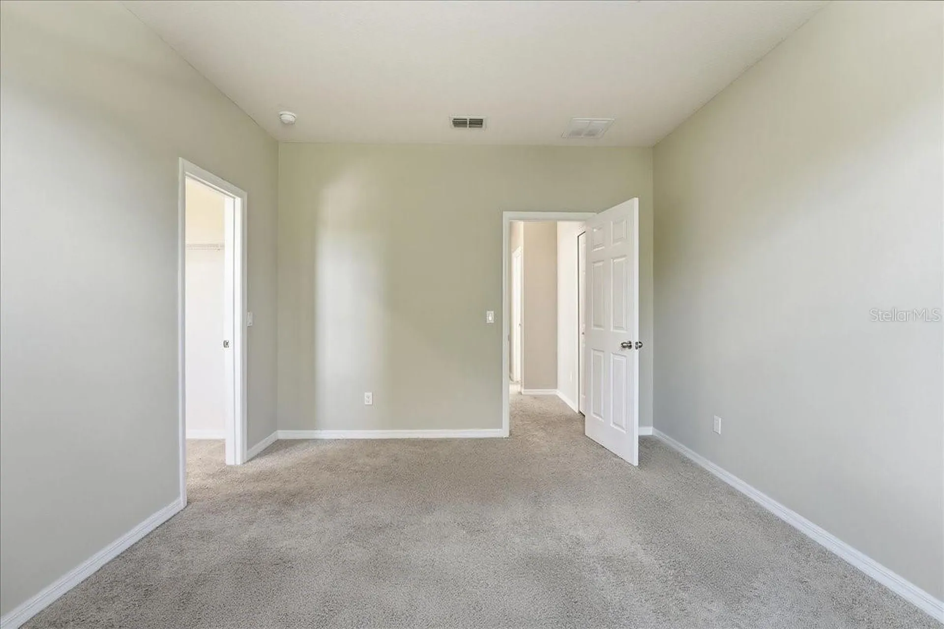 8068 Edgewood Forest Drive Orlando FL 32827