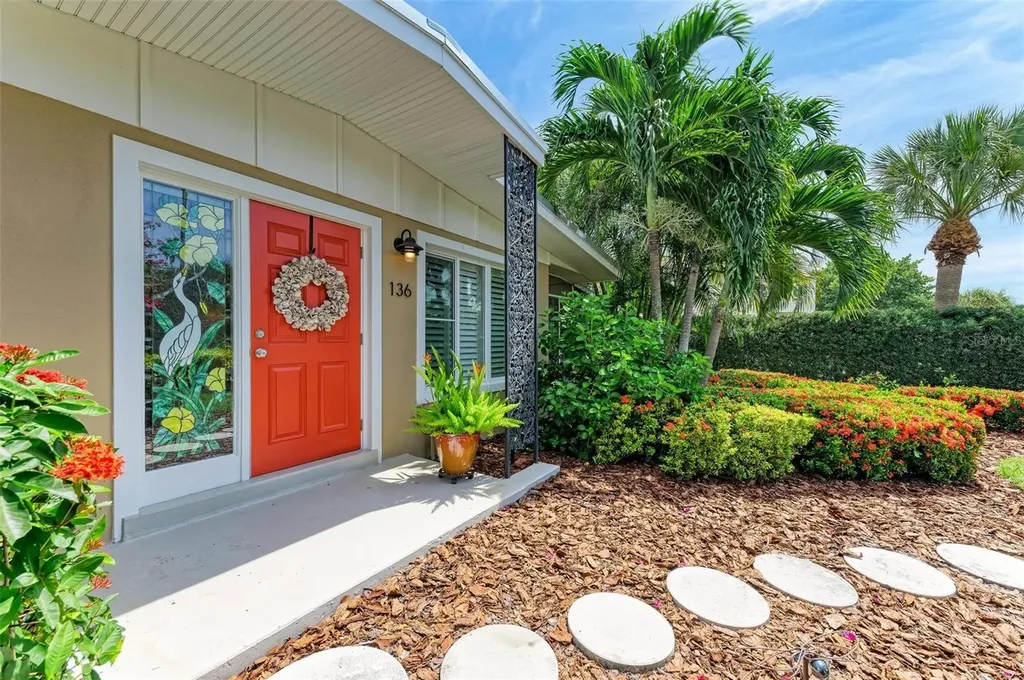 136 Crescent Drive Anna Maria FL 34216
