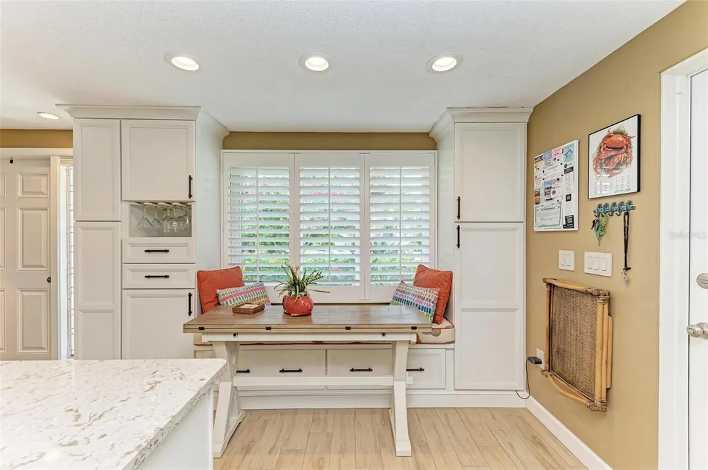 136 Crescent Drive Anna Maria FL 34216