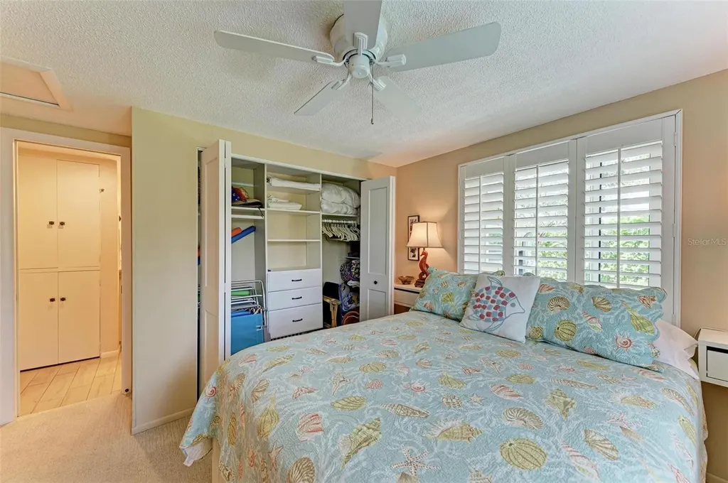 136 Crescent Drive Anna Maria FL 34216