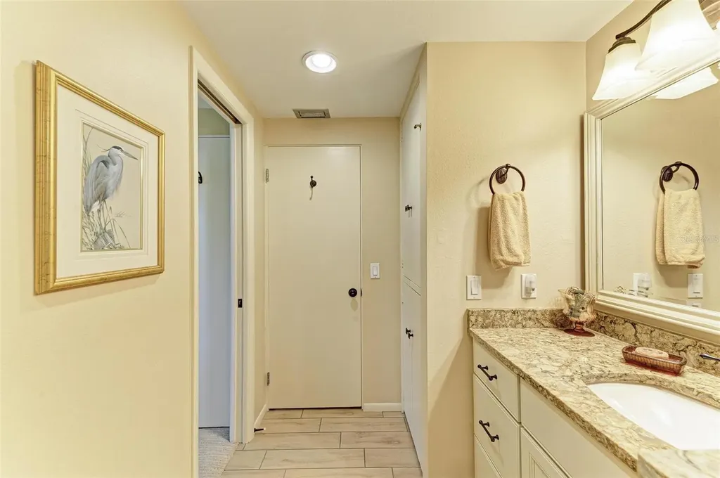 136 Crescent Drive Anna Maria FL 34216