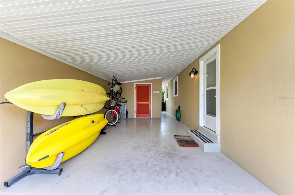 136 Crescent Drive Anna Maria FL 34216