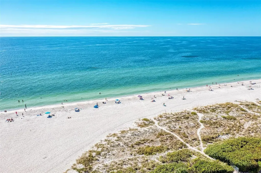 136 Crescent Drive Anna Maria FL 34216