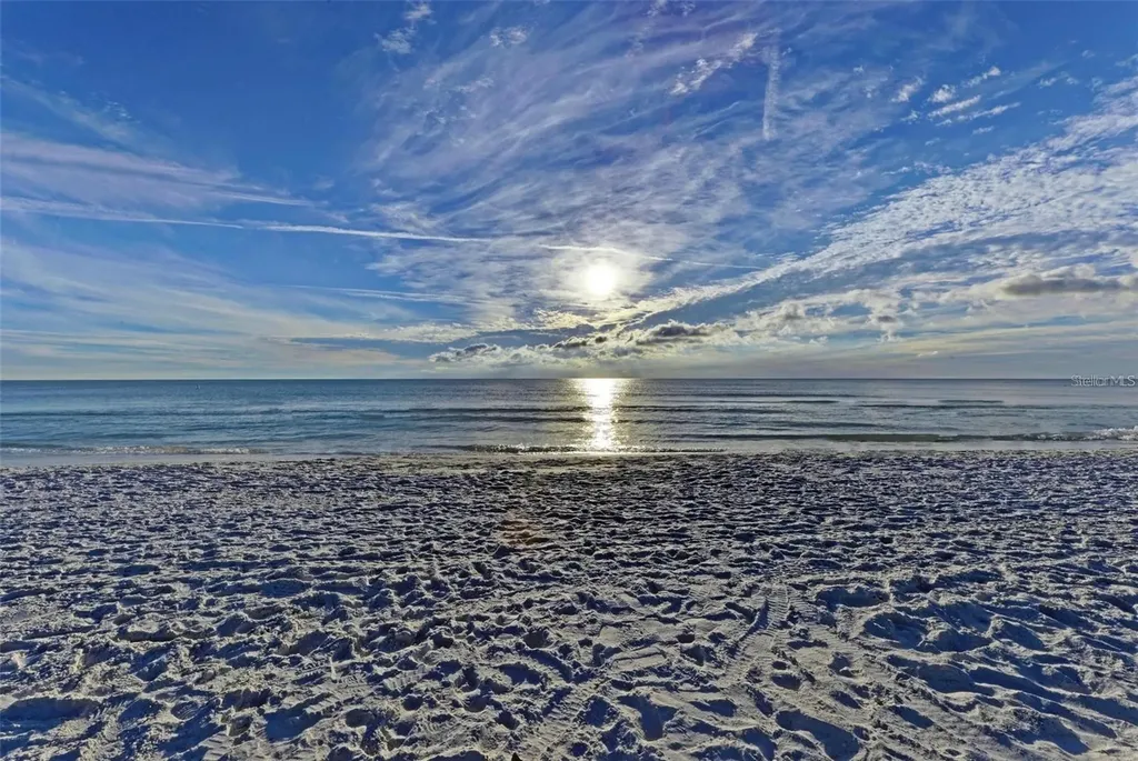 136 Crescent Drive Anna Maria FL 34216