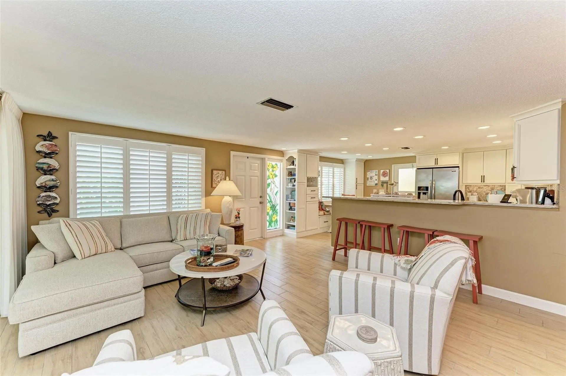 136 Crescent Drive Anna Maria FL 34216