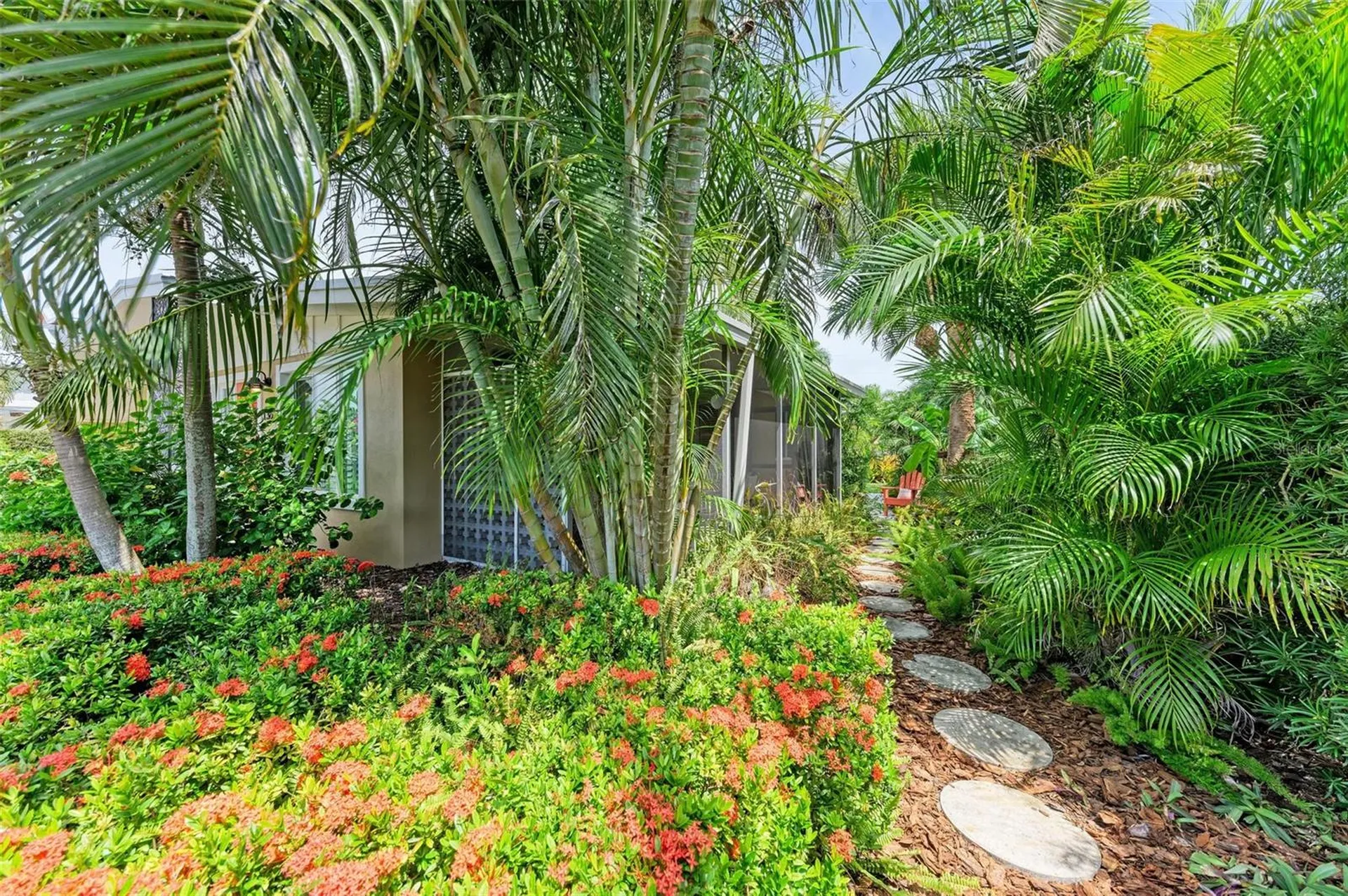 136 Crescent Drive Anna Maria FL 34216