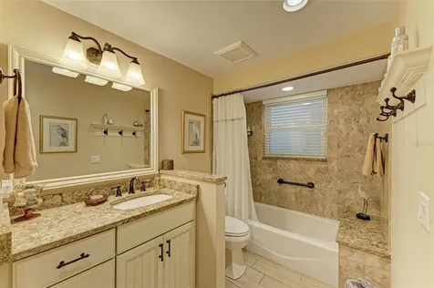 136 Crescent Drive Anna Maria FL 34216