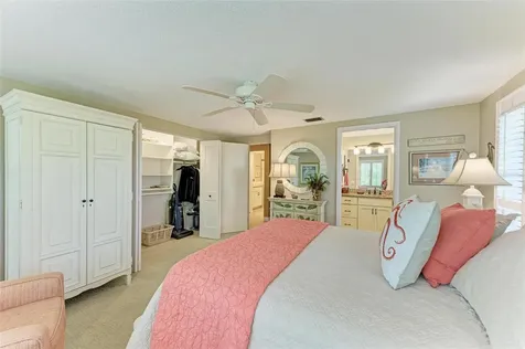 136 Crescent Drive Anna Maria FL 34216