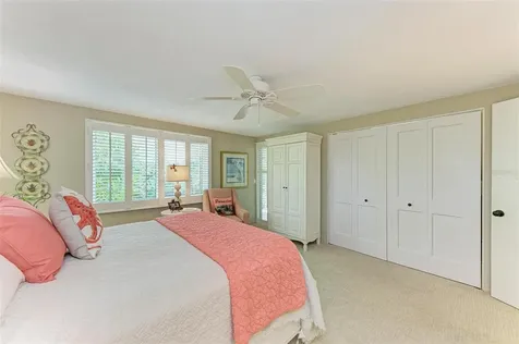 136 Crescent Drive Anna Maria FL 34216