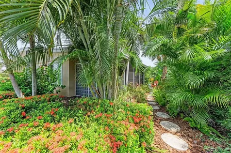 136 Crescent Drive Anna Maria FL 34216