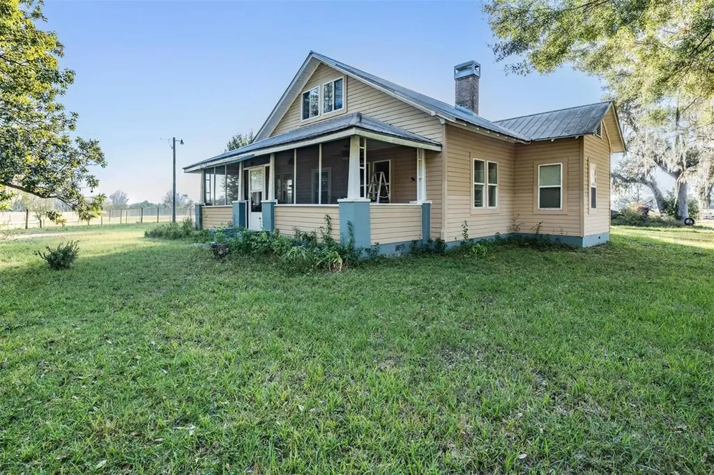 7207 Elwood Road Zephyrhills FL 33540