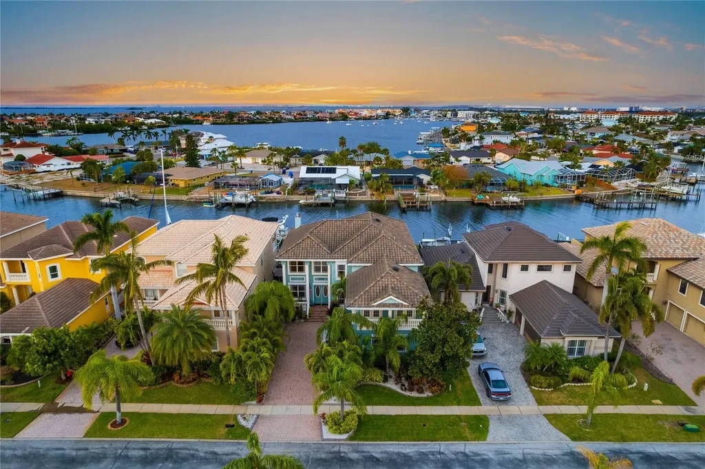 1215 Acappella Lane Apollo Beach FL 33572