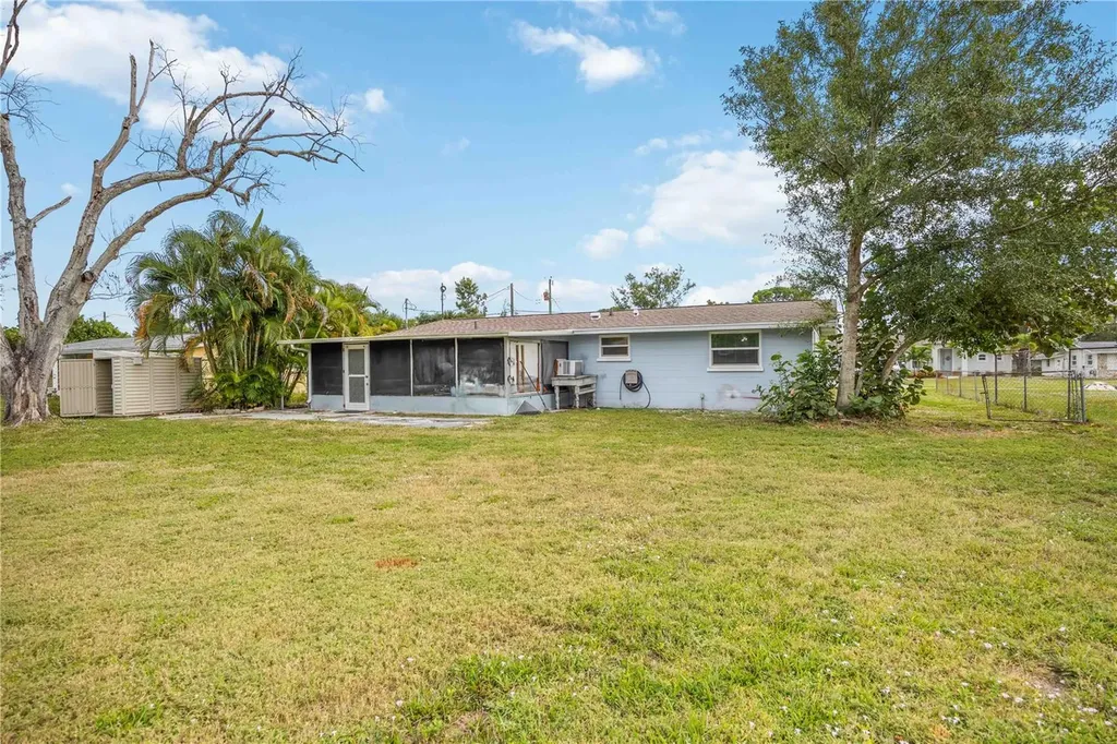2032 Pennsylvania Avenue Englewood FL 34224