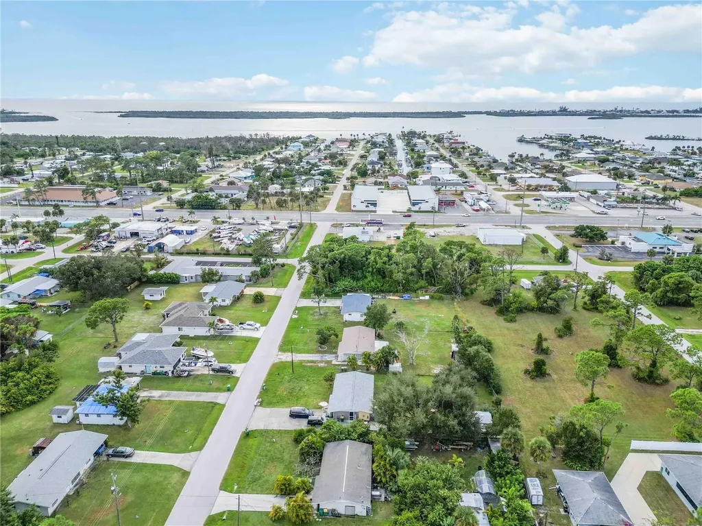 2032 Pennsylvania Avenue Englewood FL 34224