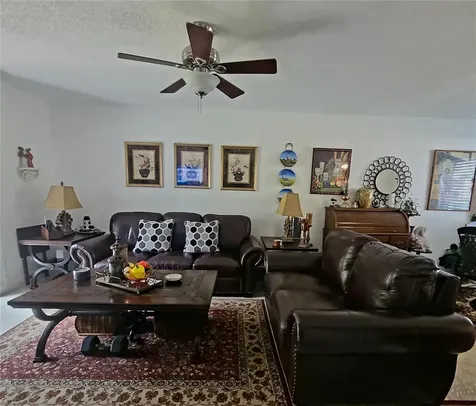 6328 Newtown Circle Tampa FL 33615