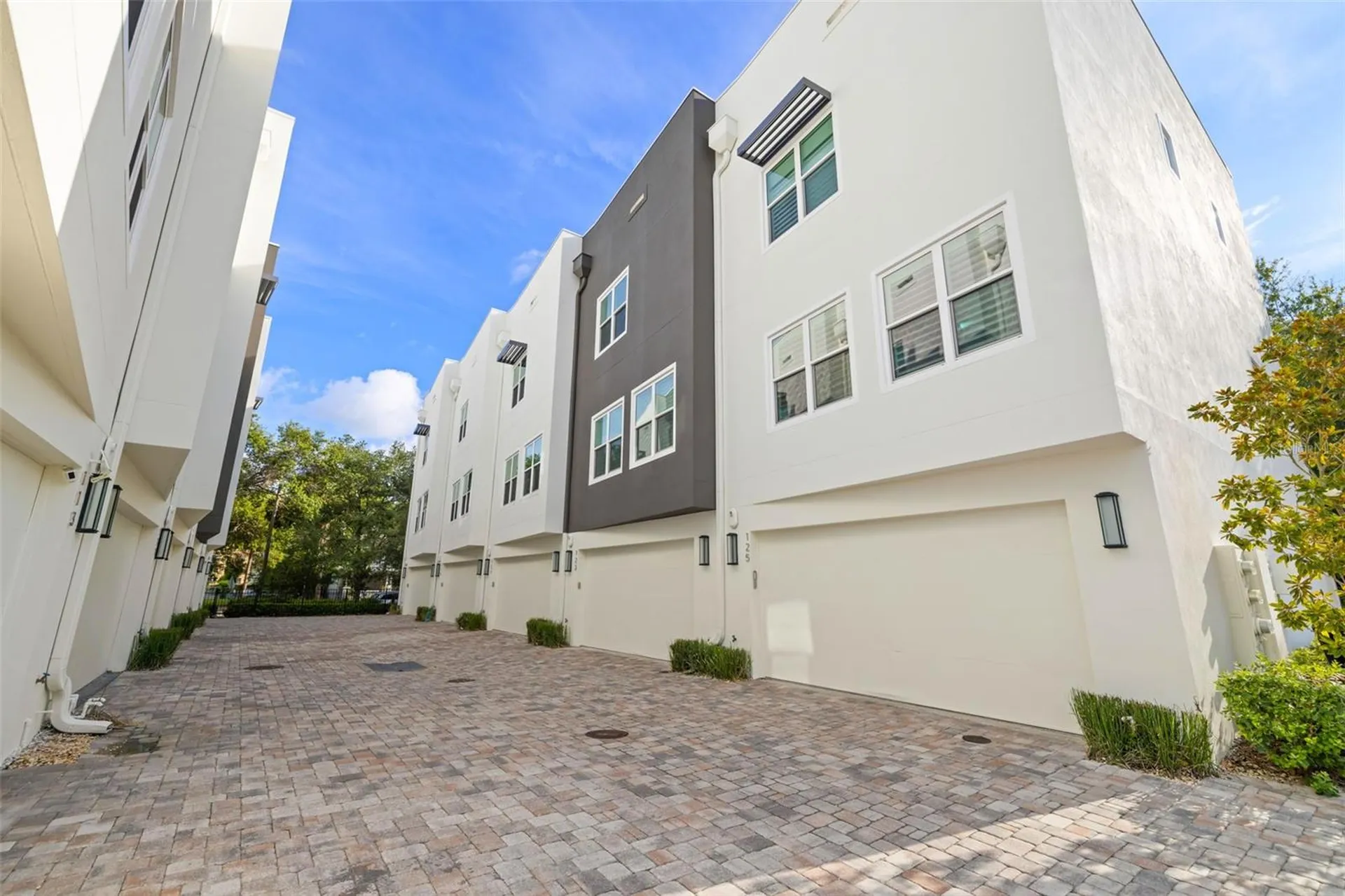123 5th Avenue N St Petersburg FL 33701