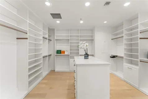 150 E Robinson Street Orlando FL 32801