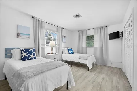 437 Hickory Road Venice FL 34293