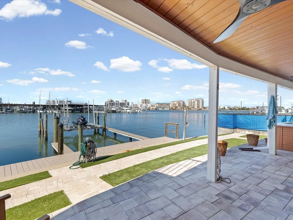 205 Dolphin Point Clearwater Beach FL 33767