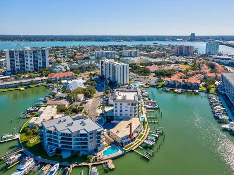 205 Dolphin Point Clearwater Beach FL 33767