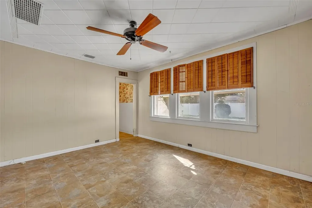 207 N Perkins Street Leesburg FL 34748