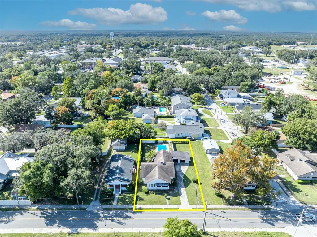 207 N Perkins Street Leesburg FL 34748