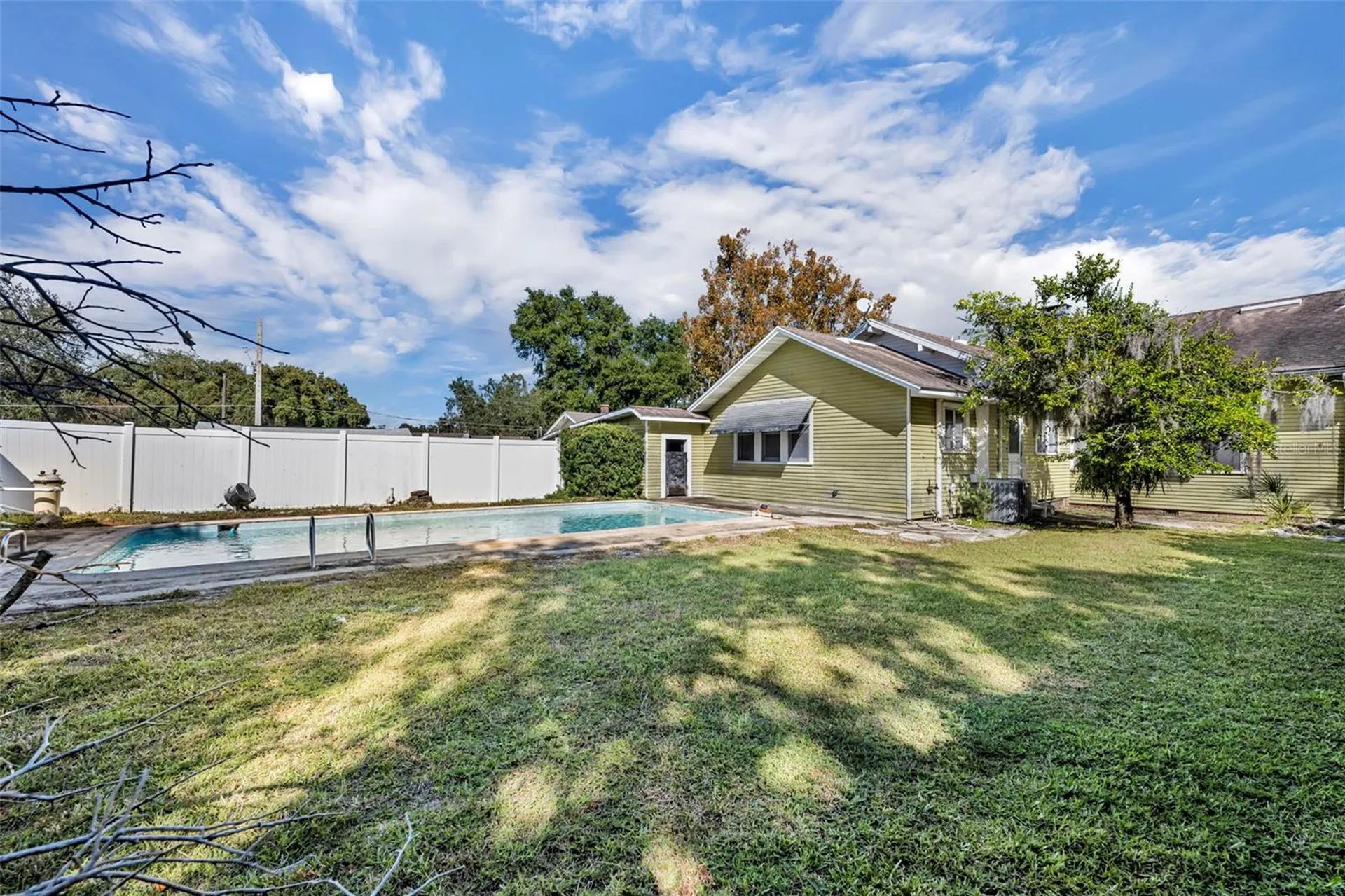 207 N Perkins Street Leesburg FL 34748