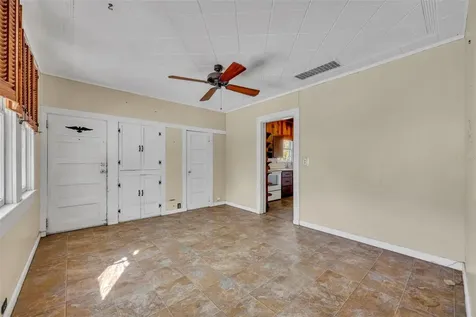 207 N Perkins Street Leesburg FL 34748
