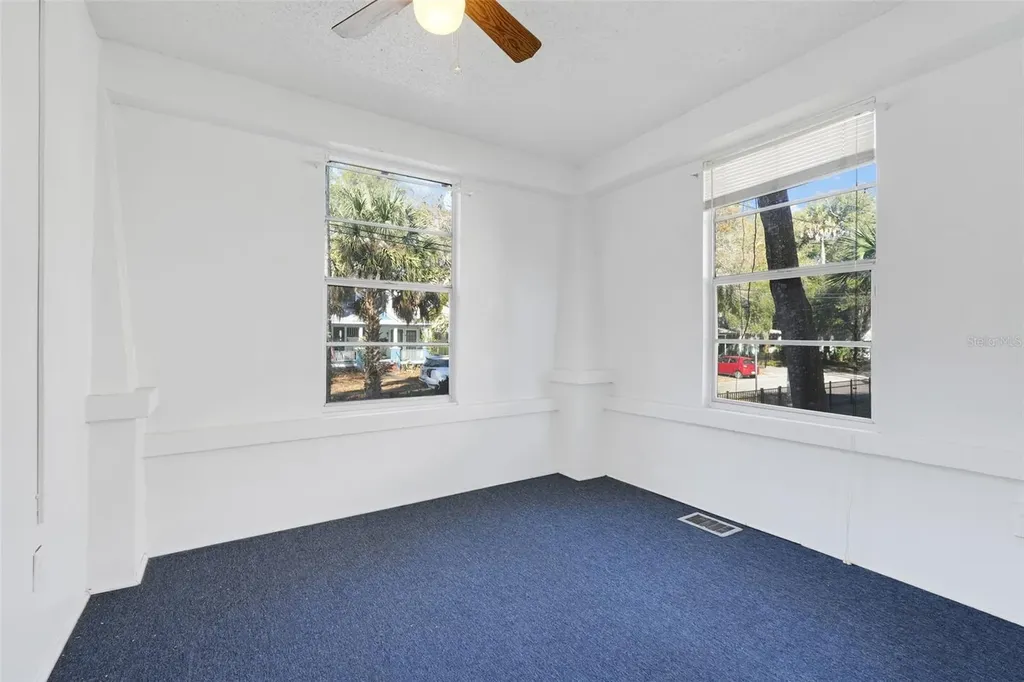 225 N Sans Souci Avenue Deland FL 32720