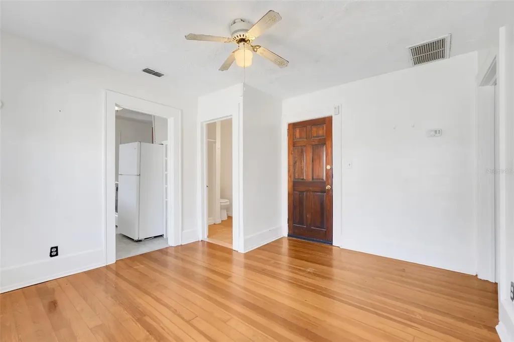 225 N Sans Souci Avenue Deland FL 32720