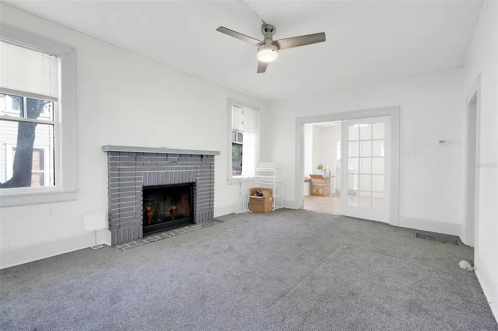 225 N Sans Souci Avenue Deland FL 32720