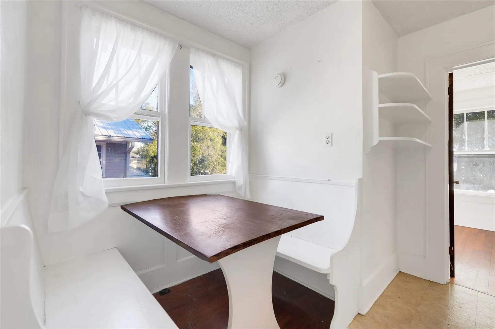 225 N Sans Souci Avenue Deland FL 32720