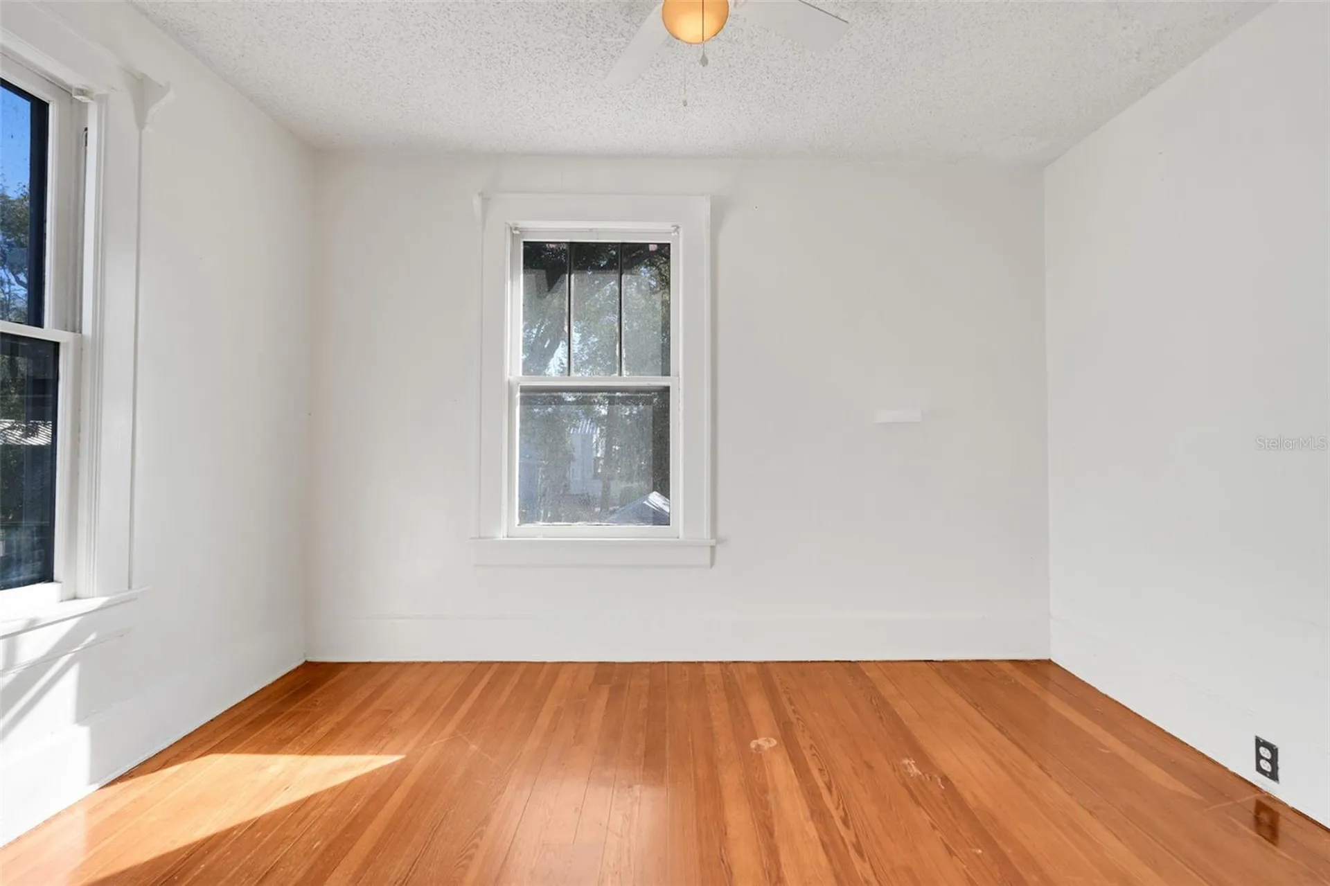 225 N Sans Souci Avenue Deland FL 32720